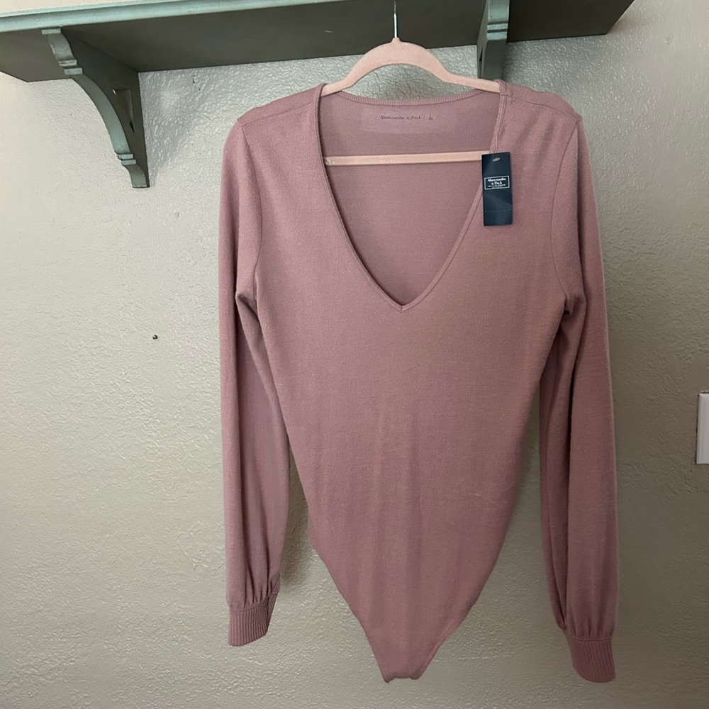 Abercrombie & Fitch Mauve V-Neck Top
